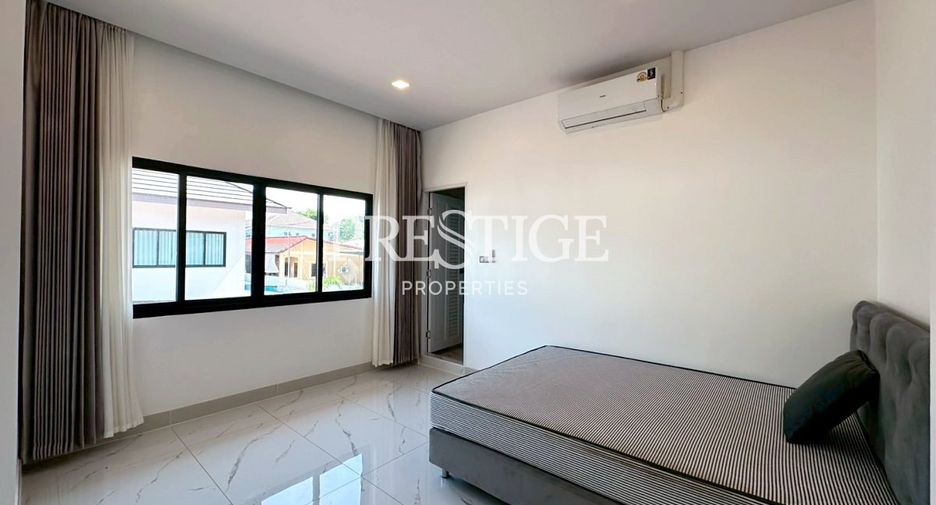 Haus zur Miete mit 5 Zimmer in Bang Lamung, Chonburi