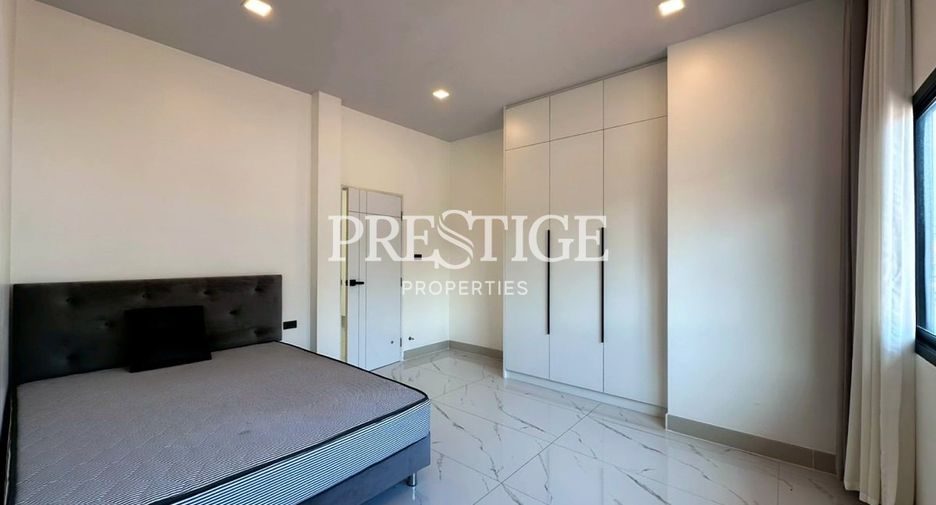 Haus zur Miete mit 5 Zimmer in Bang Lamung, Chonburi