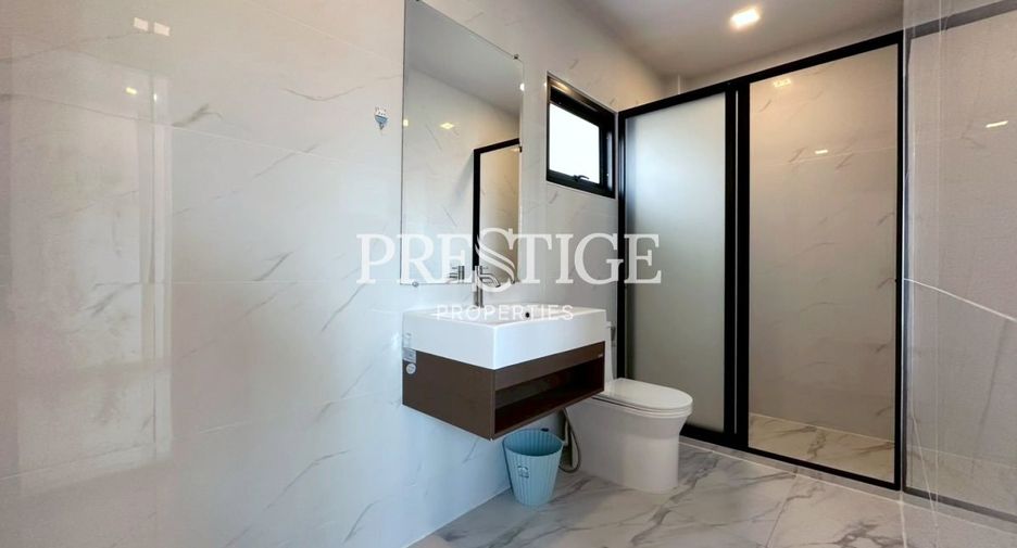 Haus zur Miete mit 5 Zimmer in Bang Lamung, Chonburi