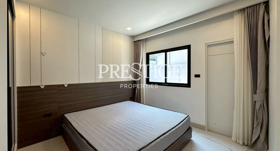 Haus zur Miete mit 5 Zimmer in Bang Lamung, Chonburi