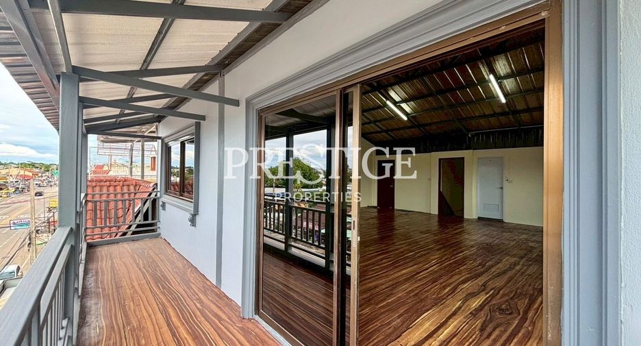 À louer 4 chambres local commercial à Bang Lamung, Chonburi