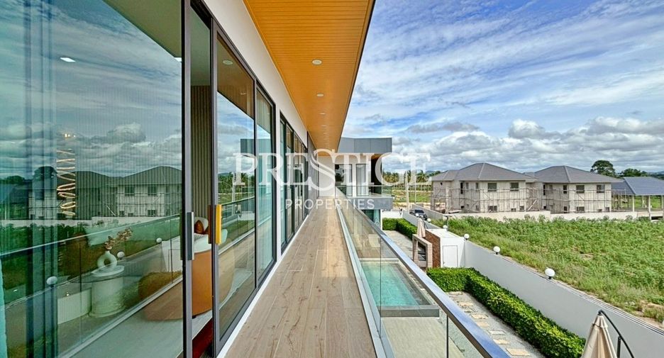 For rent 8 bedrooms house in Bang Lamung, Chonburi