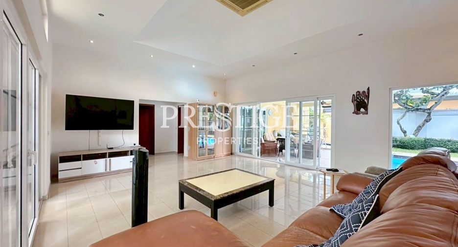 For rent 3 ベッドルーム house in Bang Lamung, Chonburi
