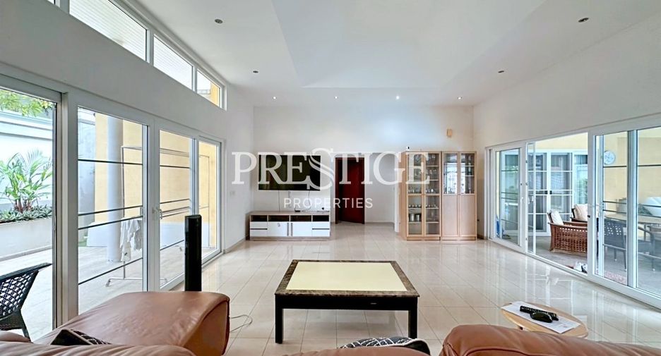 For rent 3 ベッドルーム house in Bang Lamung, Chonburi