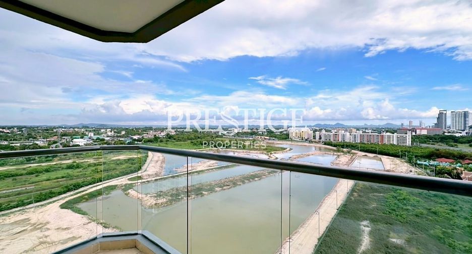 For rent 3 bedrooms condo in Jomtien, Pattaya