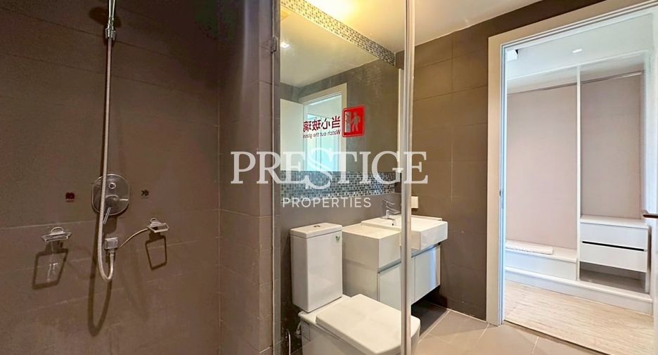 For rent 3 bedrooms condo in Jomtien, Pattaya