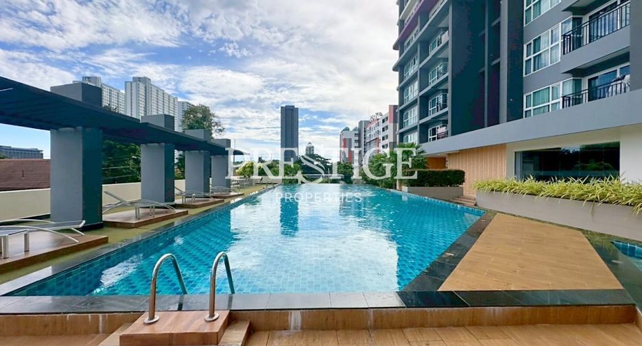 For rent 3 bedrooms condo in Jomtien, Pattaya