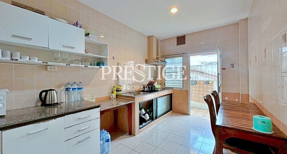Haus zur Miete mit 5 Zimmer in Jomtien, Pattaya