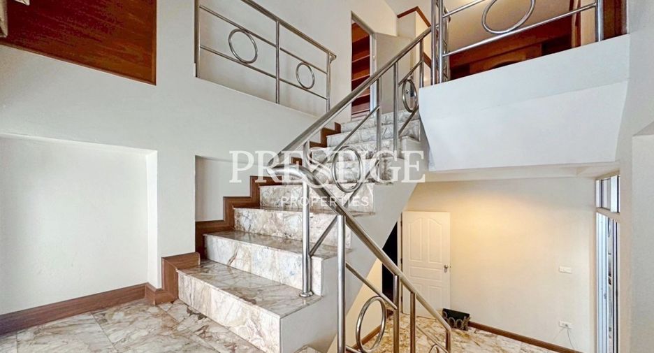 Haus zur Miete mit 5 Zimmer in Jomtien, Pattaya