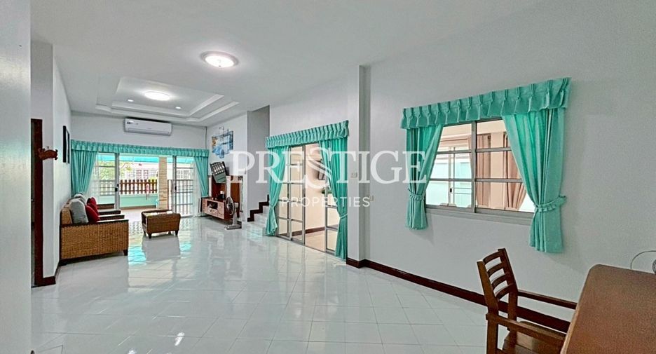 For rent 3 bedrooms house in Bang Lamung, Chonburi