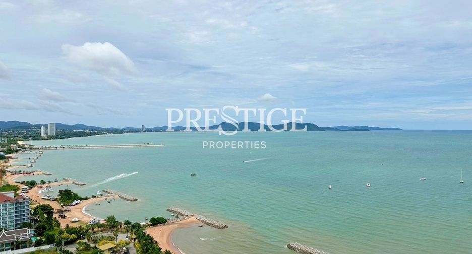 For rent 3 bedrooms condo in Na Jomtien, Pattaya