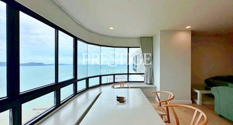 For rent 3 bedrooms condo in Na Jomtien, Pattaya