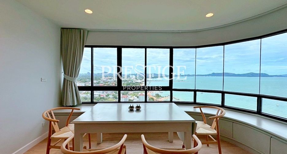 For rent 3 bedrooms condo in Na Jomtien, Pattaya