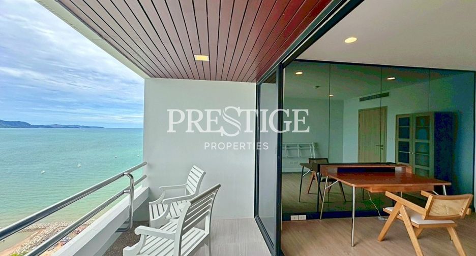 For rent 3 bedrooms condo in Na Jomtien, Pattaya