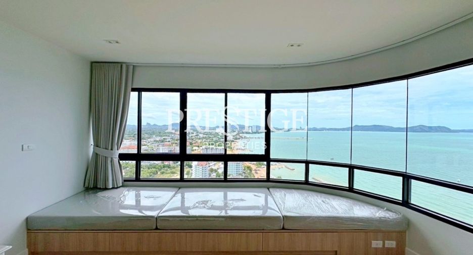 For rent 3 bedrooms condo in Na Jomtien, Pattaya
