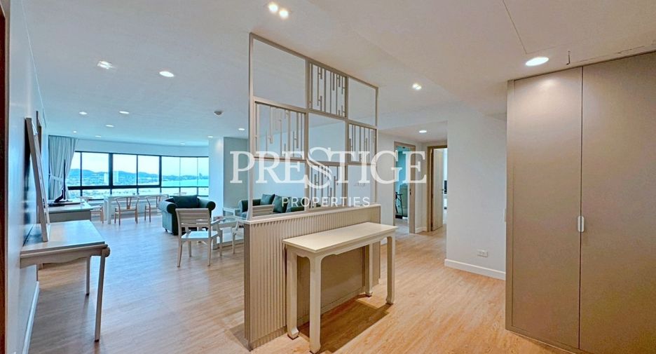 For rent 3 bedrooms condo in Na Jomtien, Pattaya