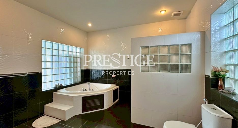 For rent 3 bedrooms house in Bang Lamung, Chonburi