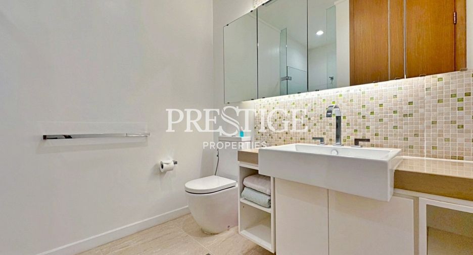 For rent 3 bedrooms condo in Bang Lamung, Chonburi