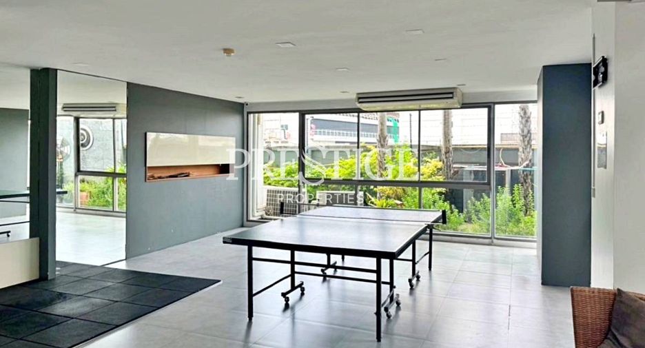 For rent 2 bedrooms condo in Bang Lamung, Chonburi