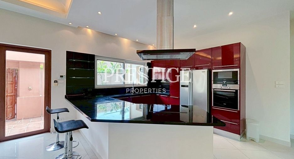 For rent 3 bedrooms house in Bang Lamung, Chonburi