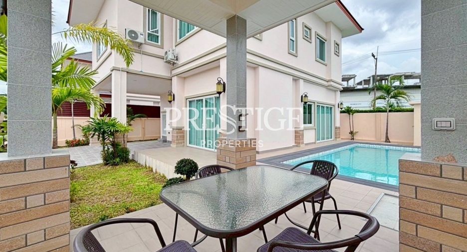 For rent 4 bedrooms house in Huay Yai, Pattaya