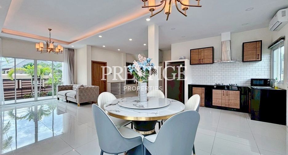 For rent 4 bedrooms house in Huay Yai, Pattaya