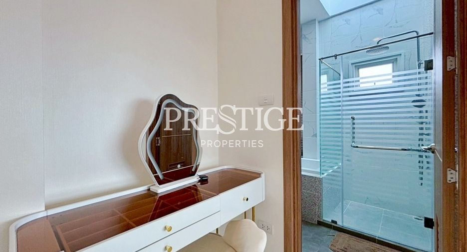 For rent 4 bedrooms house in Huay Yai, Pattaya
