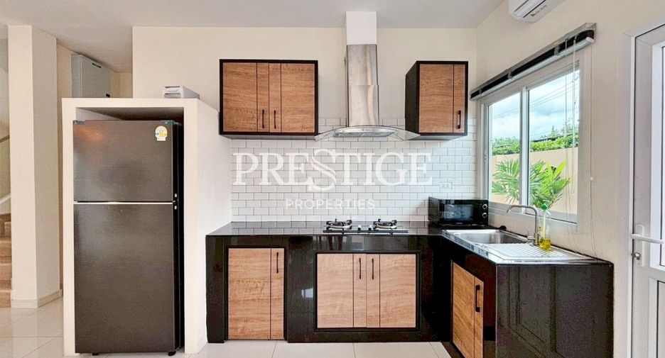 For rent 4 bedrooms house in Huay Yai, Pattaya