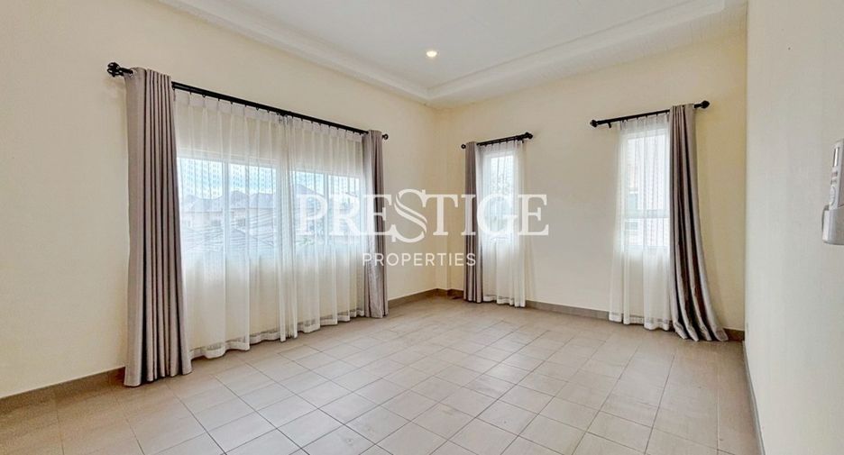 For rent 4 bedrooms house in Huay Yai, Pattaya