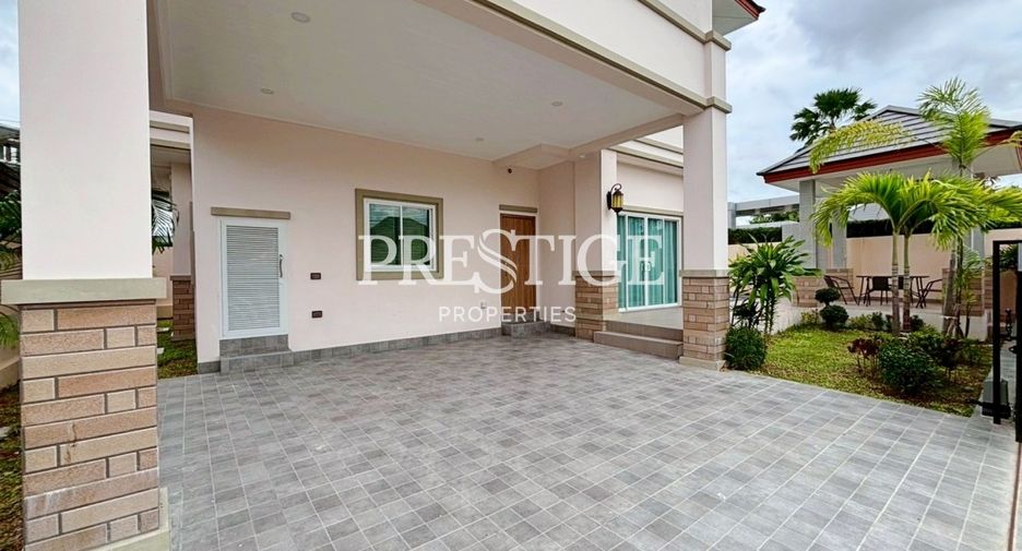 For rent 4 bedrooms house in Huay Yai, Pattaya