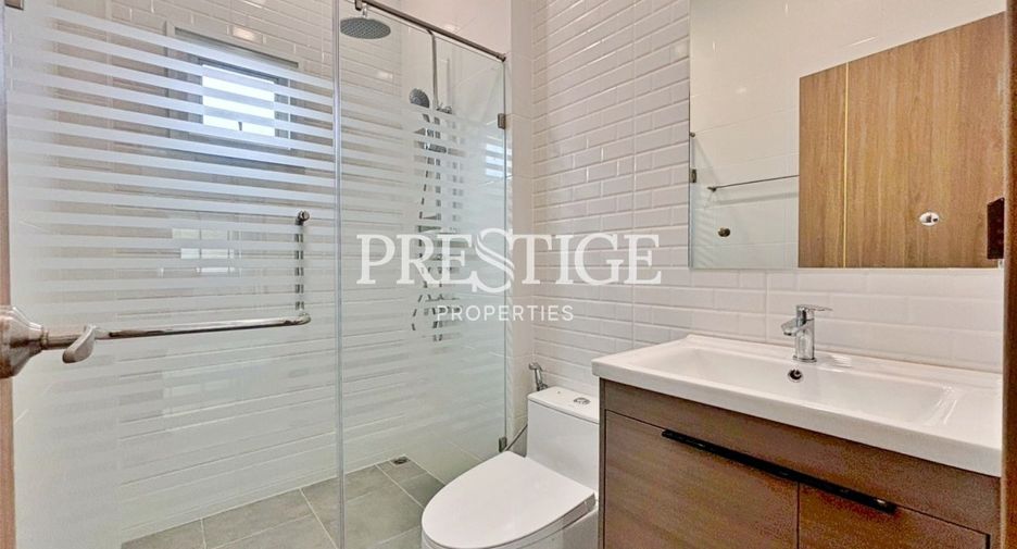 For rent 4 bedrooms house in Huay Yai, Pattaya