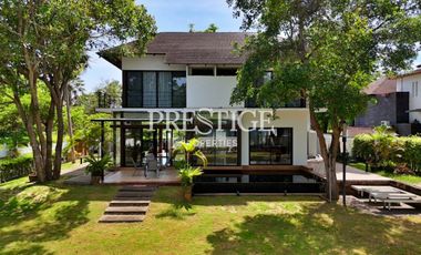 Casa en alquiler de 5 habitaciones en Bang Lamung, Chonburi
