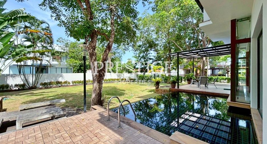 Casa en alquiler de 5 habitaciones en Bang Lamung, Chonburi