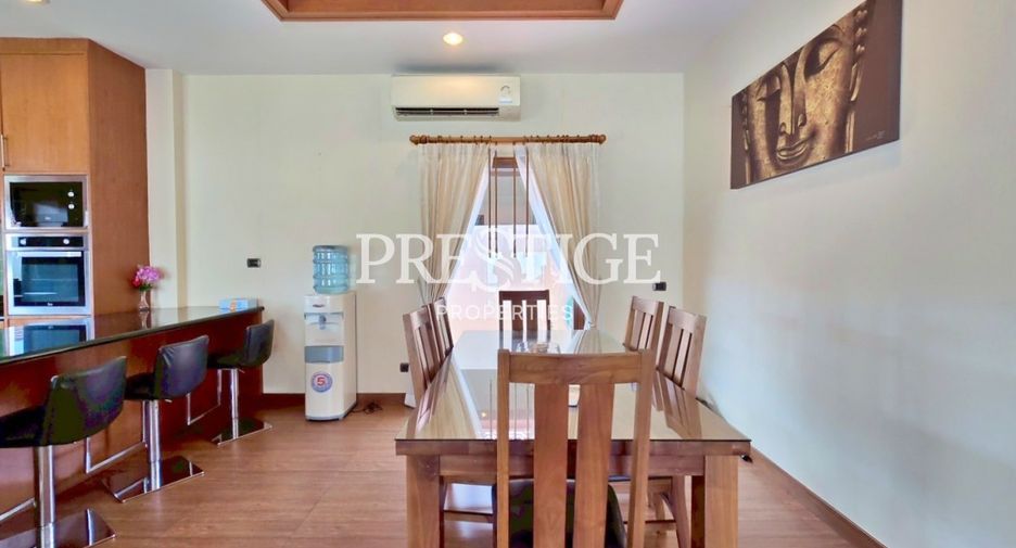 Casa en alquiler de 3 habitaciones en Huay Yai, Pattaya