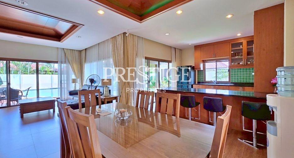 Casa en alquiler de 3 habitaciones en Huay Yai, Pattaya