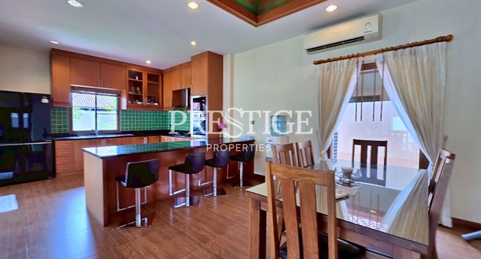 Casa en alquiler de 3 habitaciones en Huay Yai, Pattaya