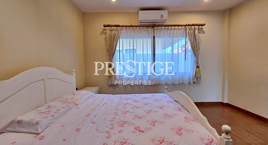 Casa en alquiler de 3 habitaciones en Huay Yai, Pattaya