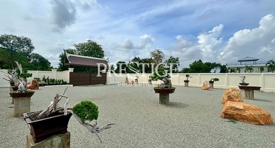 For rent 3 bedrooms house in Huay Yai, Pattaya
