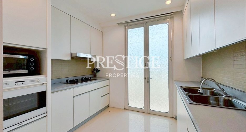 For rent 3 bedrooms house in Huay Yai, Pattaya