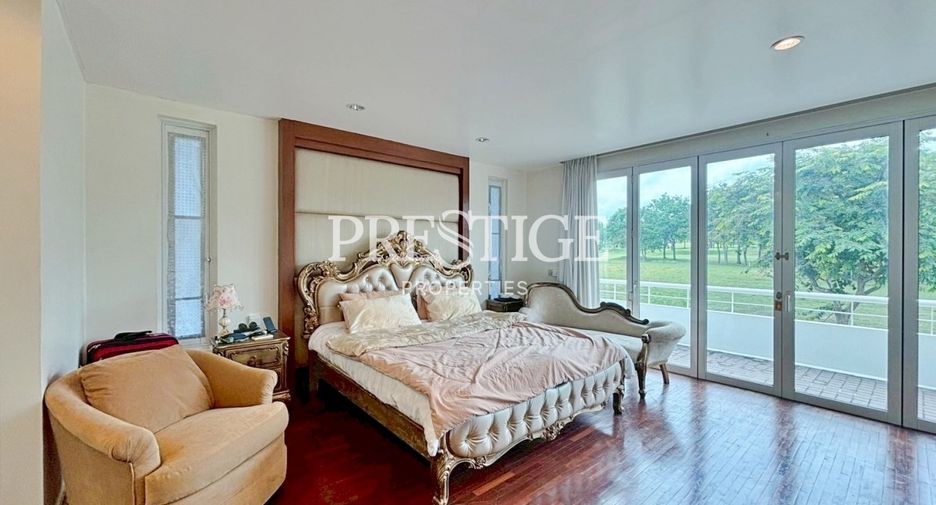 For rent 3 bedrooms house in Huay Yai, Pattaya