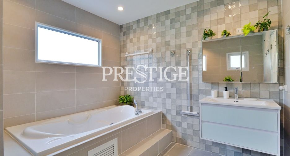 For rent 4 bedrooms house in Bang Lamung, Chonburi