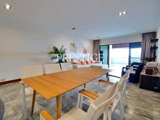 For rent 3 bedrooms condo in Na Jomtien, Pattaya