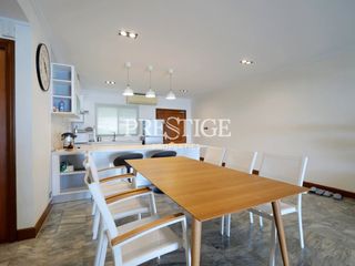 For rent 3 bedrooms condo in Na Jomtien, Pattaya