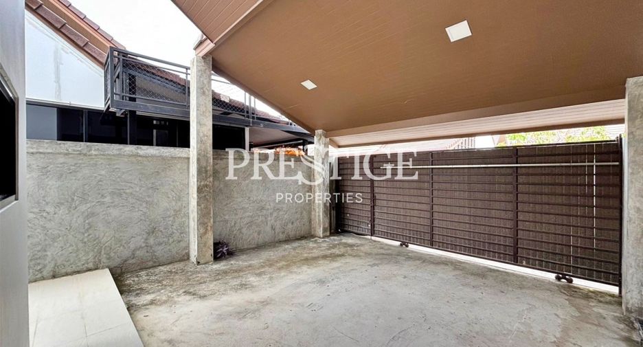 For rent 2 bedrooms house in Huay Yai, Pattaya