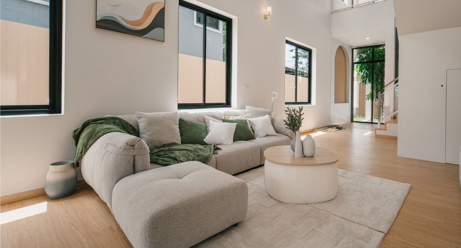 À vendre 5 chambres villa à Mueang Chiang Mai, Chiang Mai