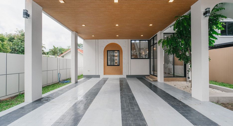 À vendre 5 chambres villa à Mueang Chiang Mai, Chiang Mai