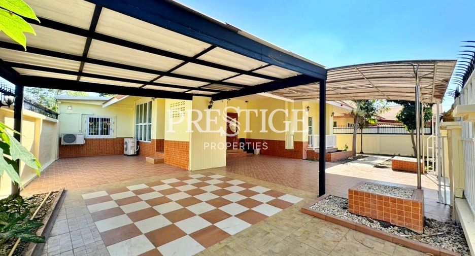 For rent 3 bedrooms house in Bang Lamung, Chonburi