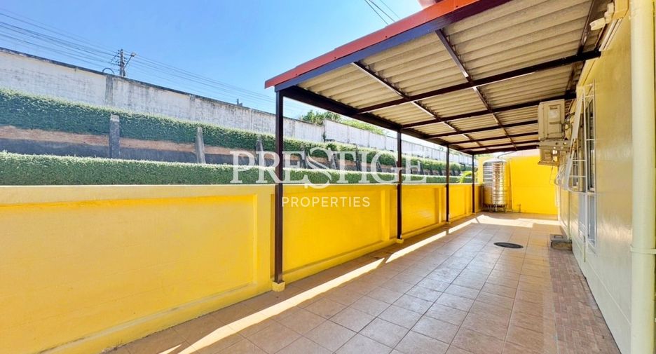 For rent 4 bedrooms house in Bang Lamung, Chonburi