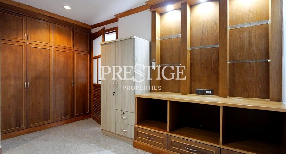 For rent 2 bedrooms condo in Bang Lamung, Chonburi