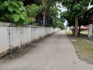 À vendre terrain à San Kamphaeng, Chiang Mai